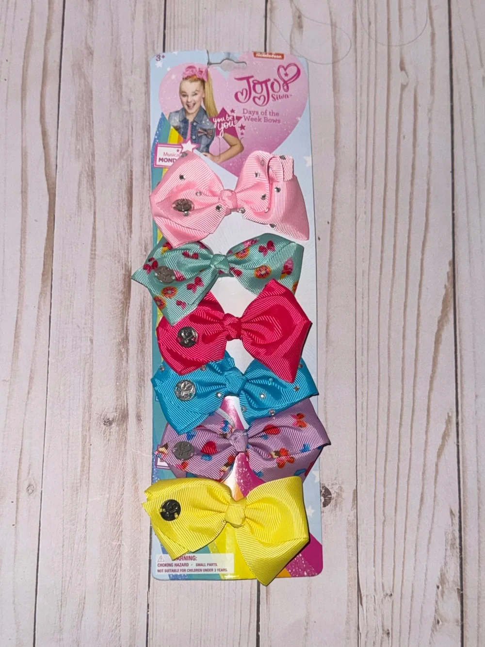 Jojo bows